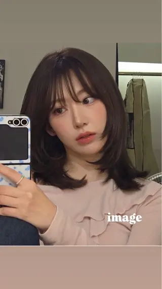 ミディアム 🌷レイヤー・ボブ /tomomi🌷のヘアスタイル