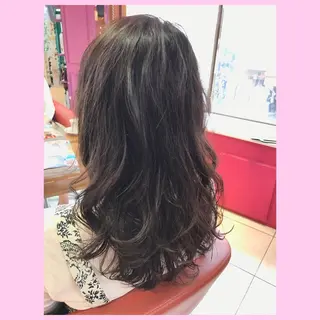 セミロング パーマ SHIN/レイヤー カット×クロスパーマのヘアスタイル