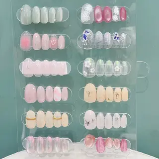 ネイル 💙🤍Tiary M🤍💙のネイルデザイン