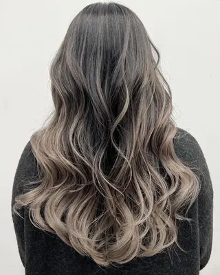 ロング 【公式】amble luxe池袋東口🩷のヘアスタイル