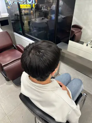 カラー メンズ 中山 柊のヘアスタイル