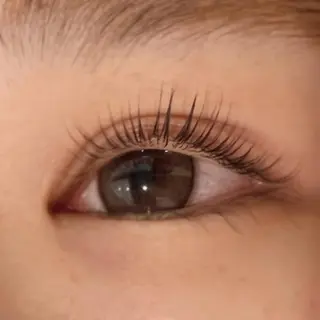 マツエク・マツパ unolash 京橋店所属・unolash (ウノラッシュ)魚下のマツエク・マツパデザイン