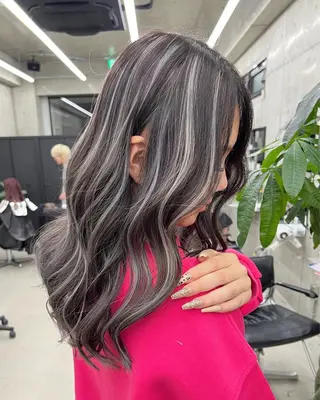 ロング カラー LINOET名古屋所属・齋藤 梨乃のヘアスタイル