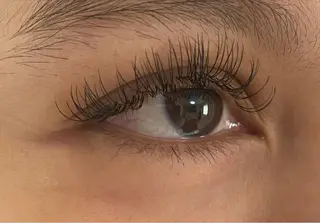 マツエク・マツパ TReiS所属・TReiS eyelashのマツエク・マツパデザイン
