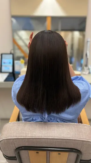 ロング TEMIL HAIR 愛莉のヘアスタイル