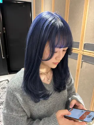 カラー miko🪽地毛風/ ハイトーン/レイヤーのヘアスタイル