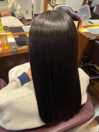 ロング よしだ しおりのヘアスタイル