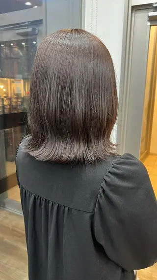 ミディアム カラー 小池 楓のヘアスタイル
