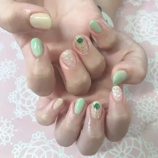 ネイル 西岡 杏のネイルデザイン