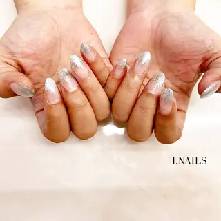 ネイル アイネイルズ所属・早川 梓のネイルデザイン