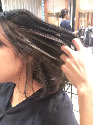 ミディアム カラー 100%髪質改善特化 TRUNSのヘアスタイル