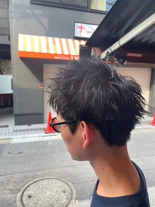 メンズ PERCUT所属・下北沢メンズ専門 美容師中島のヘアスタイル