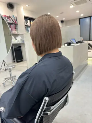 ショート iris所属・漆崎 相美のヘアスタイル