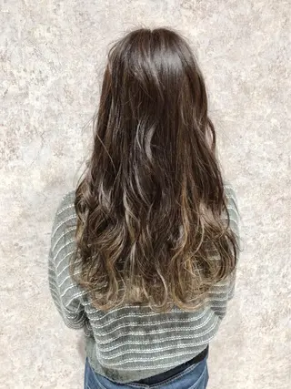 ロング カラー 🫟Blanco🫟 Color&Careのヘアスタイル