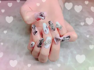 ネイル Piacere所属・Piacere 絵美のネイルデザイン