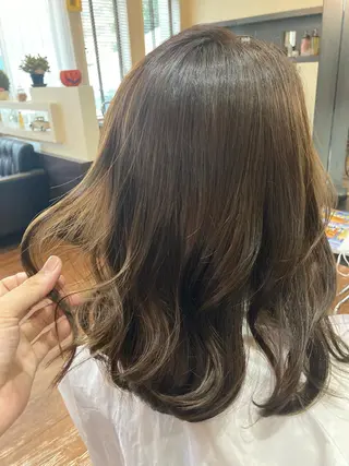 セミロング パーマが得意な【最高 悠斗】のヘアスタイル