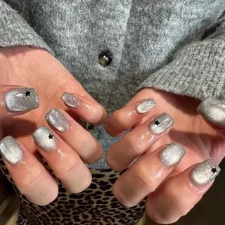 ネイル 椎葉 麻里矢のネイルデザイン