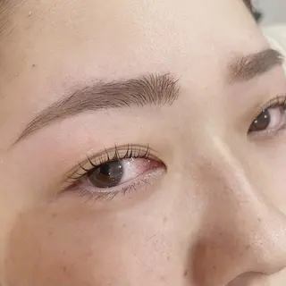 アイブロウ salt所属・salt まつげ/眉毛のマツエク・マツパデザイン