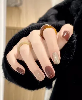 ネイル 安田 友梨のネイルデザイン