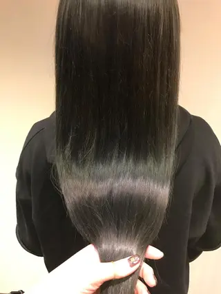 ロング カラー ひろせ かなのヘアスタイル