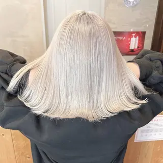 セミロング カラー 具志 正太のヘアスタイル