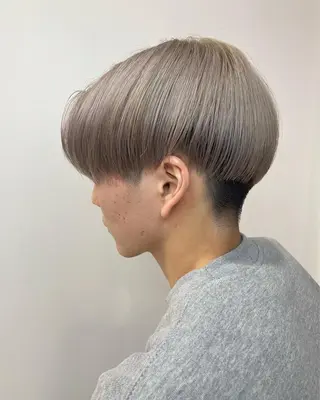 ショート カラー HIKARU副店長/ ✨️髪質改善のヘアスタイル