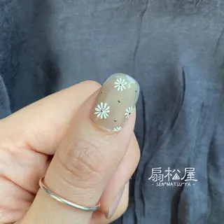 ネイル 扇松屋 marie.nのネイルデザイン