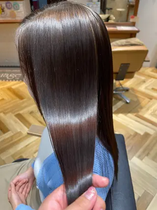 ミディアム カラー セピアージュアン所属・バヤラー バイガルマーのヘアスタイル