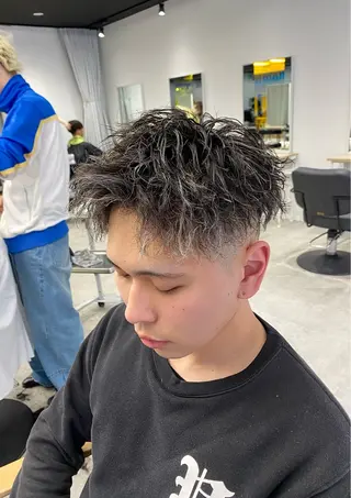 カラー パーマ メンズ シャドウパーマ/ ルーズパーマ/メンズのヘアスタイル