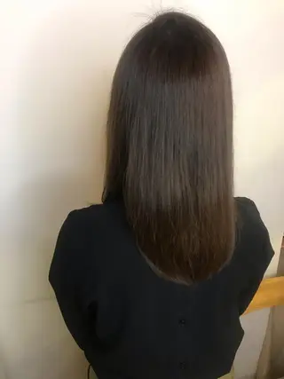 セミロング 勝沼 佑季のヘアスタイル