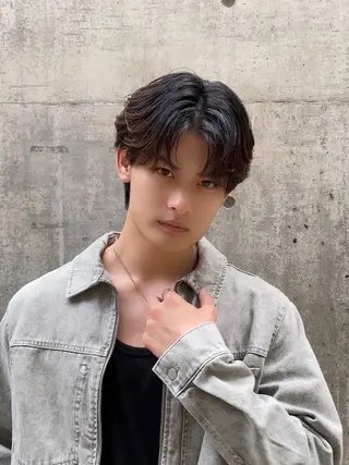 メンズ 透明感ブリーチ/ メンズパーマのヘアスタイル