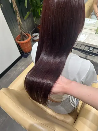ロング カラー 勝屋 有梨のヘアスタイル