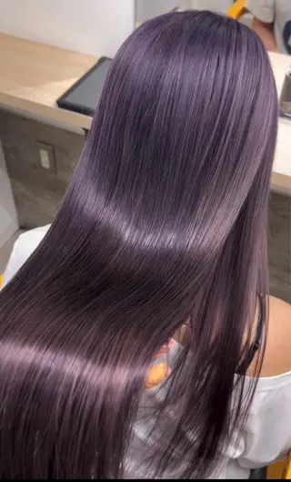 ロング カラー MOE🌙 博多ハイトーンのヘアスタイル