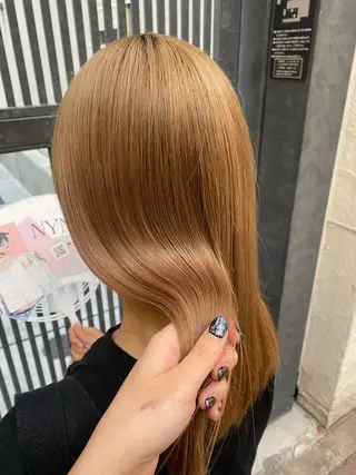 セミロング ウルフカット／吉村 桃子のヘアスタイル