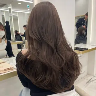 ロング カラー ベージュ/グレージュ /透明感カラー/バレのヘアスタイル