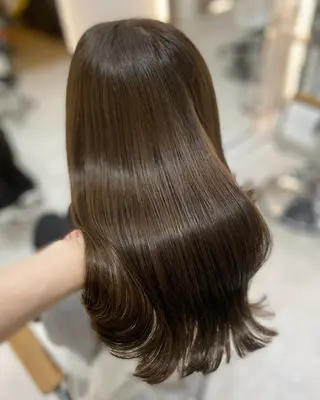 ロング カラー Zina aimiのヘアスタイル