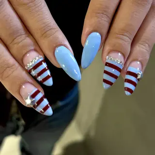 ネイル 🍒 akariのネイルデザイン