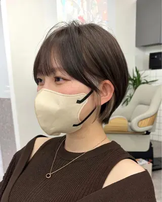 ショート ショートヘア くすみカラー、大場猛のヘアスタイル