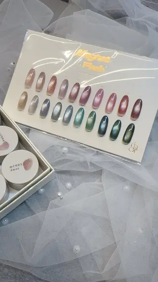 ネイル LITTLE STAR所属・シスターズ ネイルのネイルデザイン