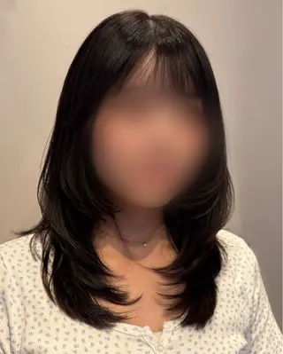 ミディアム カラー RIN／韓国ヘア レイヤーカットのヘアスタイル