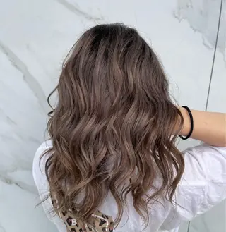 セミロング カラー 𝐑𝐲𝐮𝐤𝐢 【店長】ALEAPのヘアスタイル