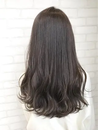 ロング カラー 高木 麻知子のヘアスタイル