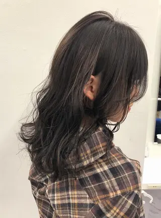 ミディアム カラー 柔らかbeige モトキのヘアスタイル