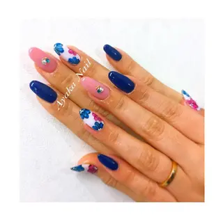 ミディアム カラー ネイル ëmma nail_ by chulaのネイルデザイン