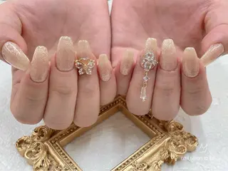 ネイル Nail Salon To Beのネイルデザイン
