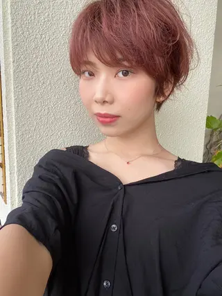 ショート カラー grand juteのヘアスタイル