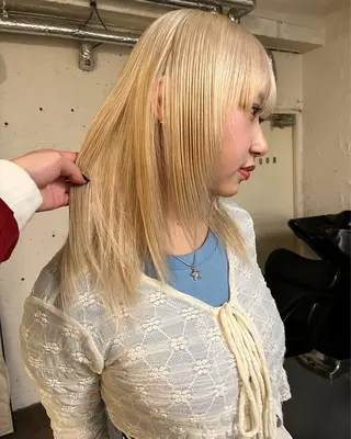 カラー KAHO /ブリーチ /デザイン𖥔 ࣪のヘアスタイル