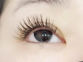 マツエク・マツパ 🫧レイヤーお任せ ください🫧のヘアスタイル