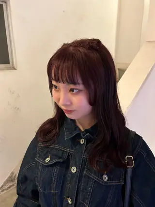 セミロング カラー ヘアアレンジ 愛結 暖色カラー🎀🩰のヘアスタイル