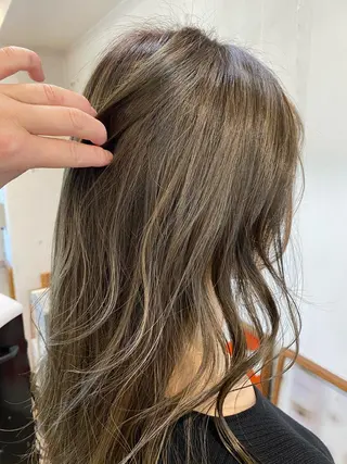 カラー ink Runaのヘアスタイル